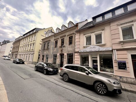 Apartmánovy dům - 3 BJ, obchod 40 m2, 463m2, pozemek 590 m2, Annaberg-Buchholz, SRN, 25 min Klínovec